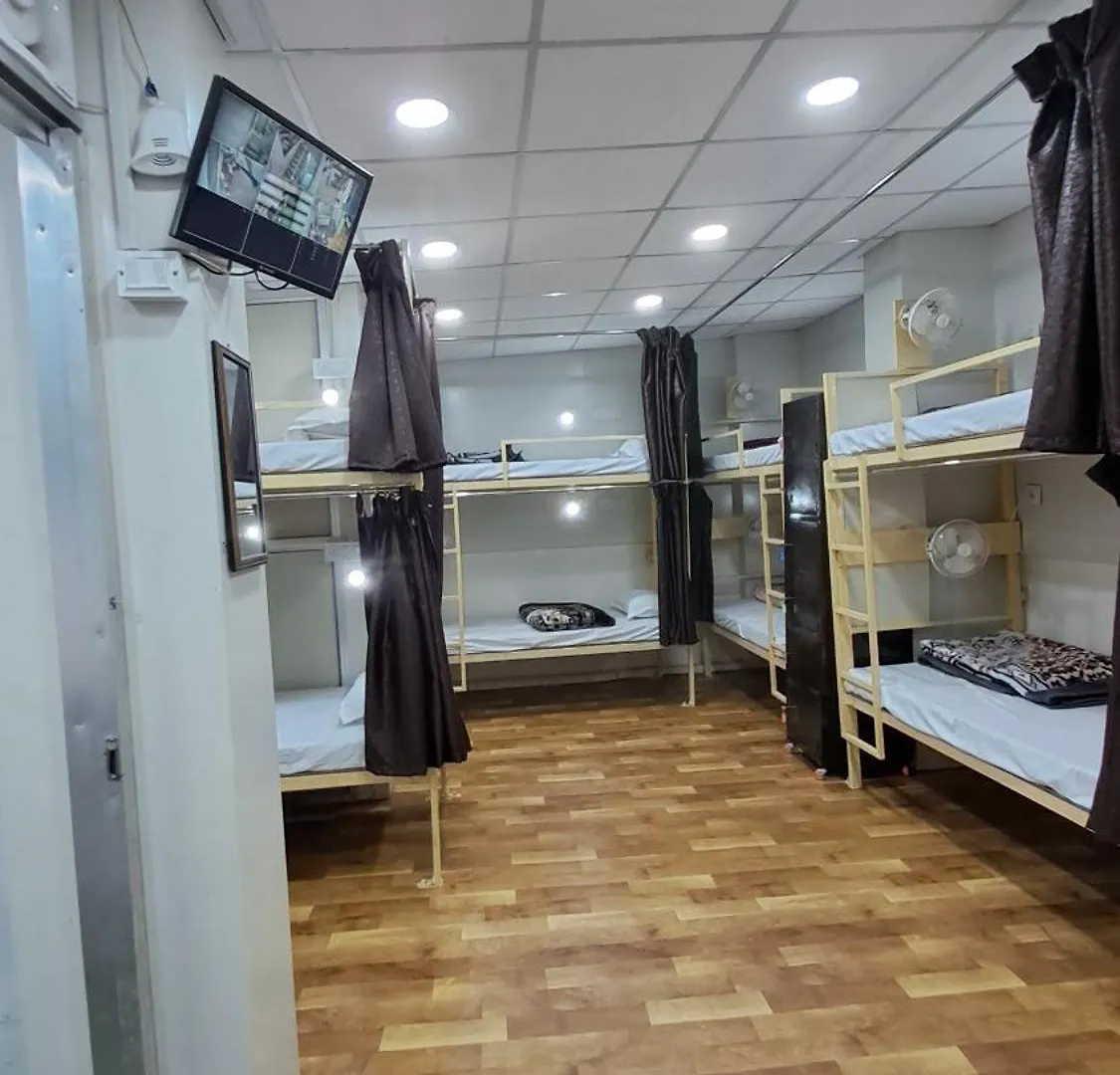 Maa Sheetala Dormitory Varanasi Hostel